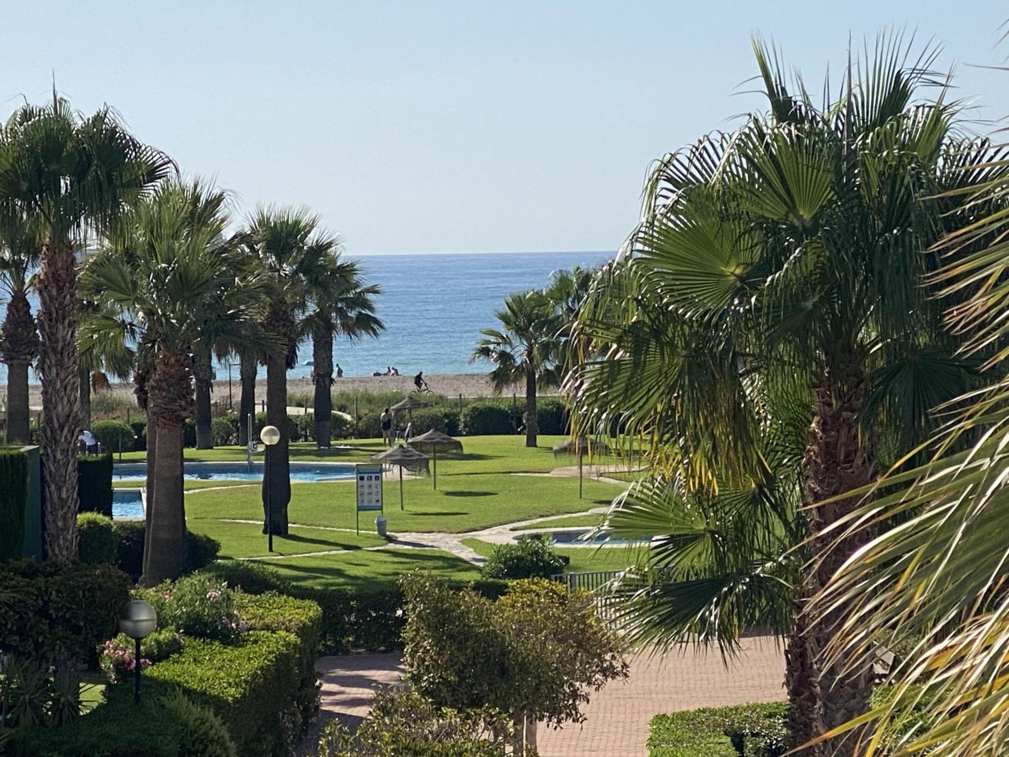 Vera Playa Bagian luar foto